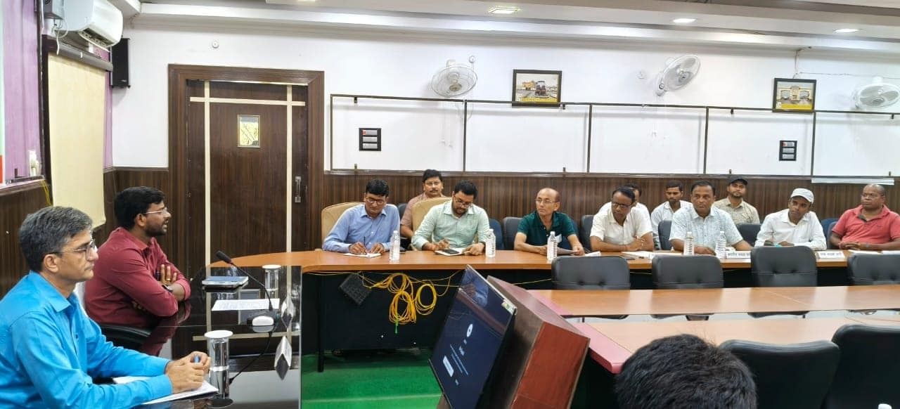 ARARIA NEWS : मतदाता सूची पुनरीक्षण पर राजनीतिक दलों के साथ बैठक, आज थी दावा-आपत्ति की अंतिम तिथि