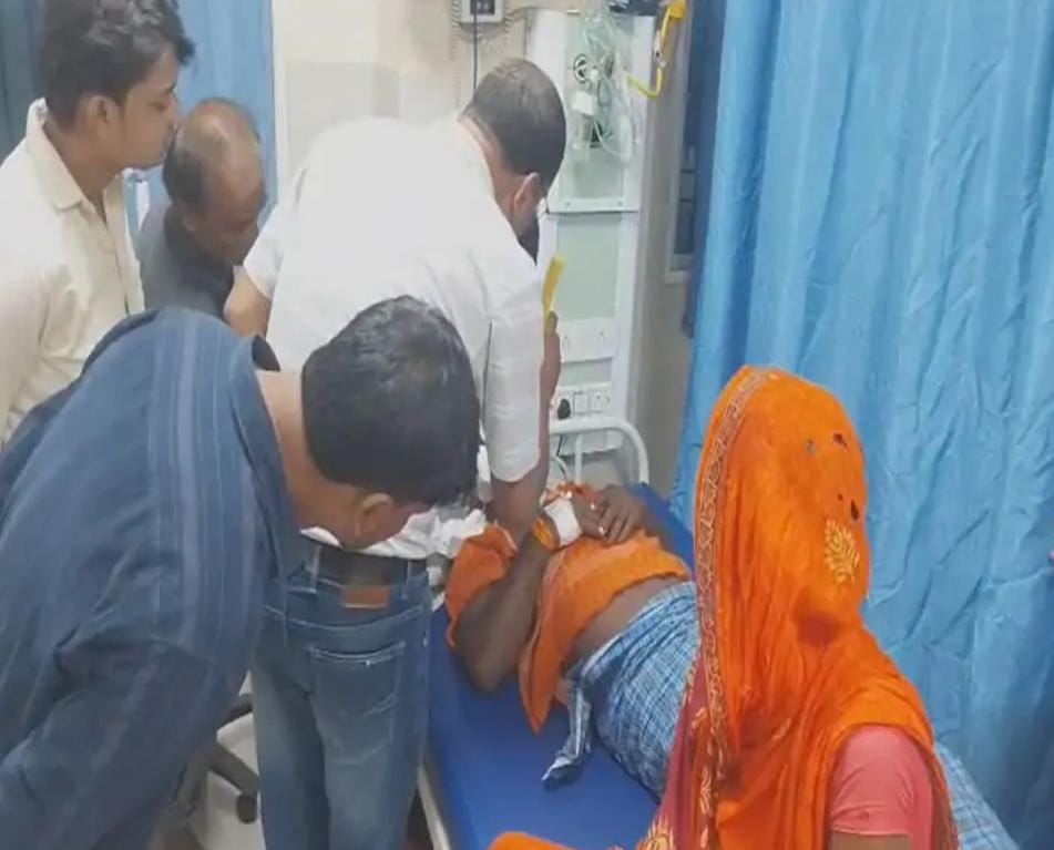 ARARIA NEWS : अररिया में विश्वकर्मा पूजा की रात एसिड अटैक, 11 लोग झुलसे, 4 गिरफ्तार