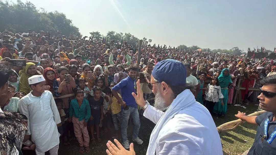 Bihar Election 2025: सीमांचल बना ओवैसी का ‘सेफ हाउस’, एआईएमआईएम ने महागठबंधन की रीढ़ से निकाला वोट बैंक