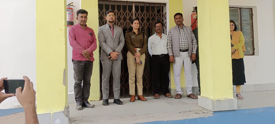 Purnia News: पूर्णिया EVM वेयरहाउस पर DM का सरप्राइज चेक: सभी राजनीतिक दलों के सामने CCTV, अग्निशमन और सिक्योरिटी को पास किया