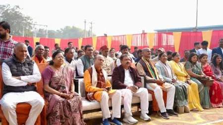 Araria: Minister Dr. Dilip Jaiswal listened to the 130th episode of PM Modi's 'Mann Ki Baat' with the workers.