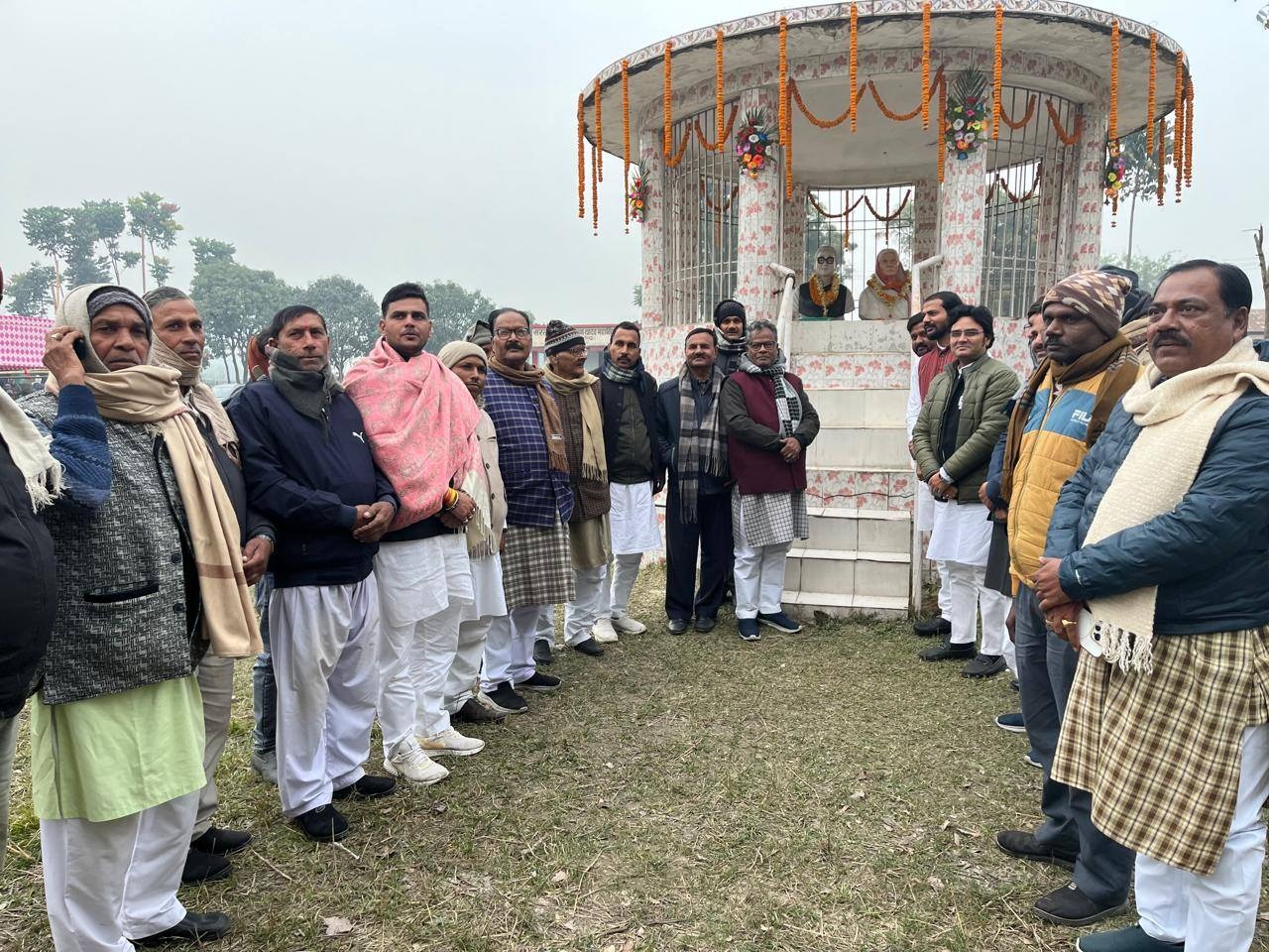 पूर्व मंत्री स्व. सत्यनारायण यादव की पुण्यतिथि पर उमड़ा जनसैलाब; कॉलेज परिसर में दी गई भावभीनी श्रद्धांजलि