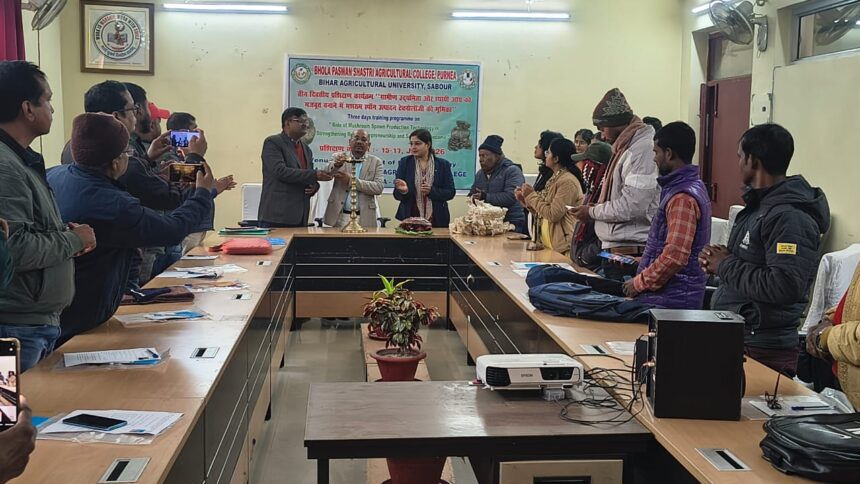purnia-bhola-paswan-shastri-agriculture-college-mushroom-spawn-training