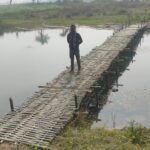 Ward member Ashish Kumar built the Chachari bridge at his own expense, bringing great relief to the villagers.