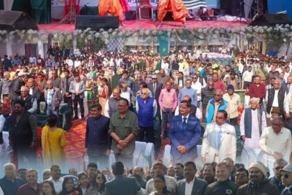 Lee Academy Centenary Festival: Three generations came together in a grand gathering of emotions, with students from the 50s also raising their voices.