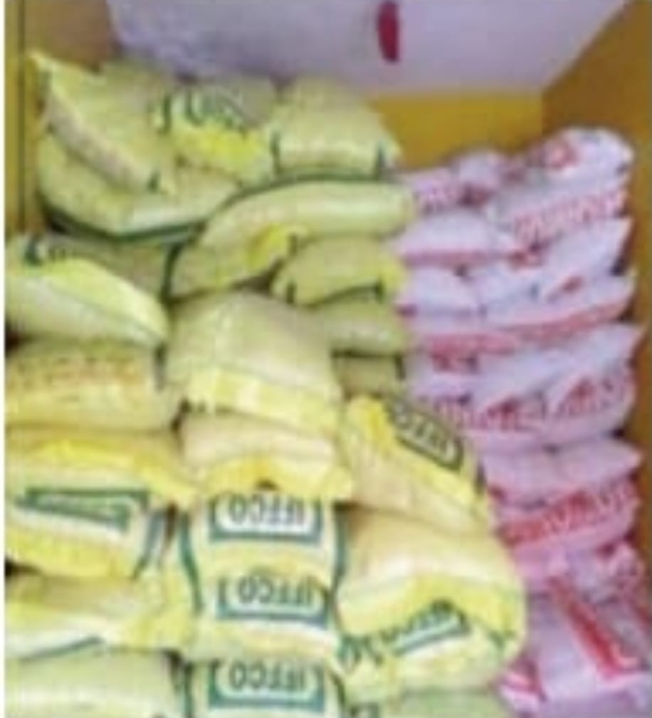 Agriculture department cracks down on fertilizer black marketing, seizes huge quantity of fertilizer in raid in Garhara