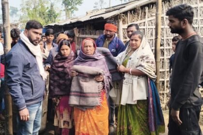Two families' homes burned in a fire in Baghwa village.