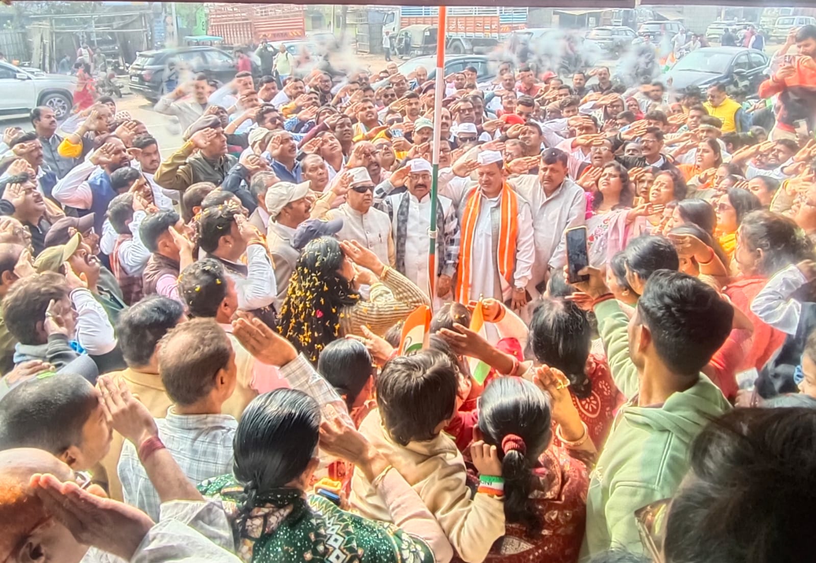 पूर्णिया में विधायक विजय खेमका ने 77वें गणतंत्र दिवस पर किया ध्वजारोहण, देशभक्ति का माहौल रहा