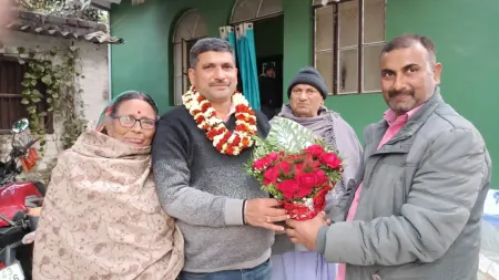 Praveen Kumar Singh, the brave son of Tiri, retired from the post of Honorary Lieutenant.