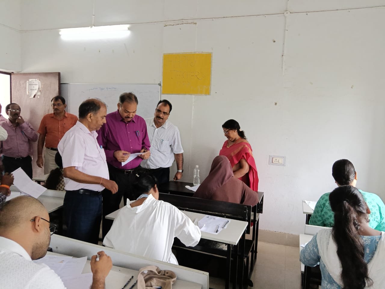 पूर्णियाँ विश्वविद्यालय में पीएचडी कोर्स वर्क परीक्षा शांतिपूर्ण वातावरण में संपन्न, 63 में 62 शोधार्थी हुए शामिल